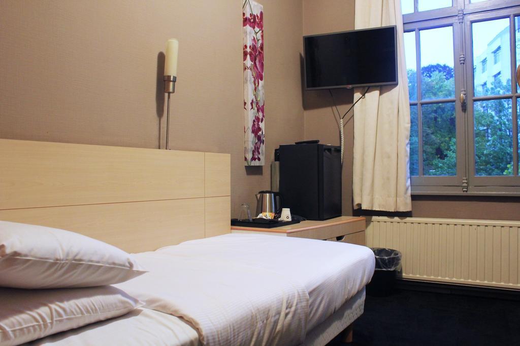 Story' Inn Bruxelles Chambre photo